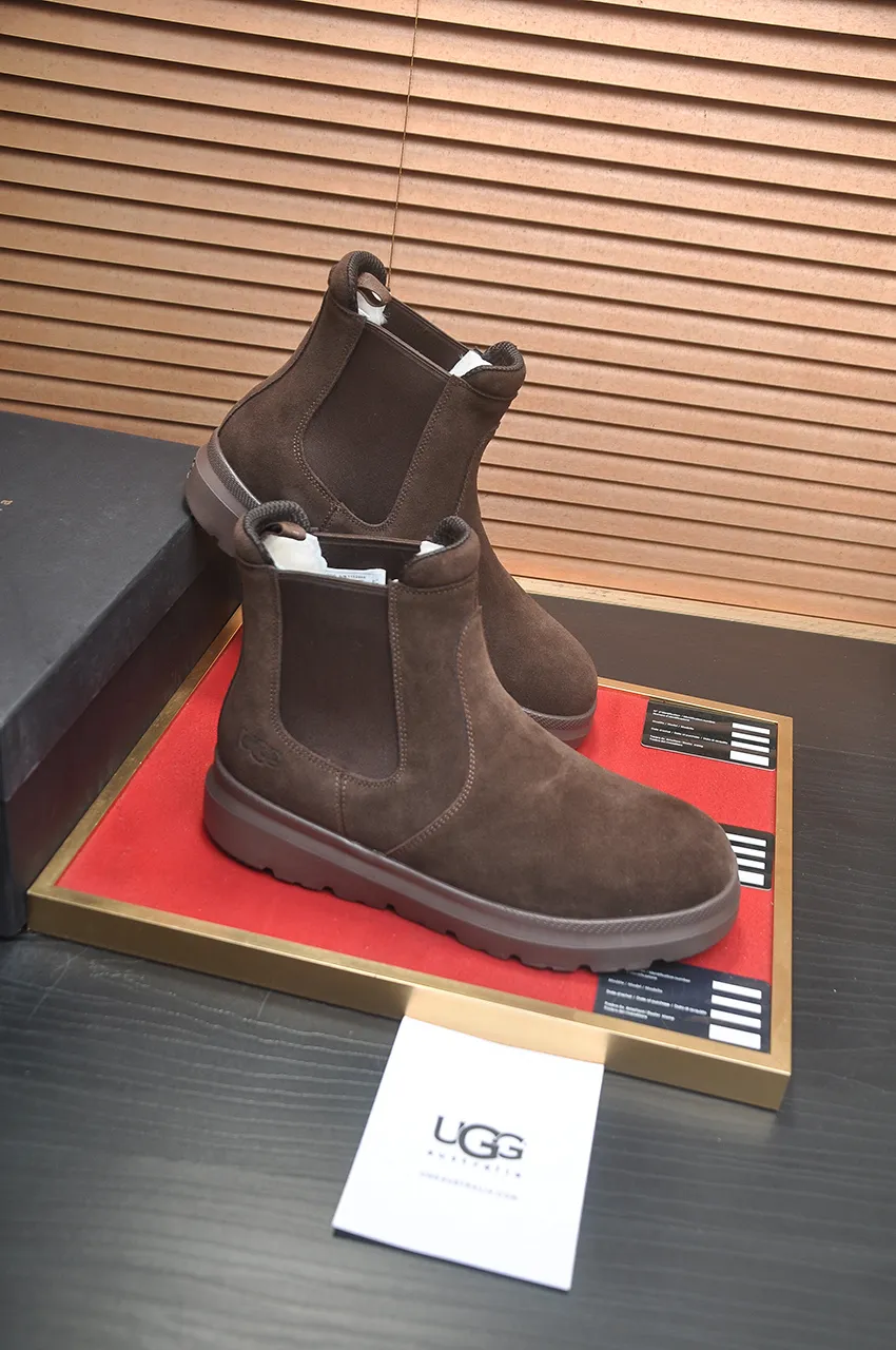 Men's shoes 💰580💶【UGG】(full genuine wool lining) Please pay attention to the original quality and compare the thickness of the wool 🏮🏮Hot style Martin boots from Australia's warm luxury brand men's shoes, official website synchronization, Beckham men's style..., made of imported top-layer waxed cowhide, waxed toe, Australian real wool velvet lining Carefully sewn...Imported rubber Martin boots outsole (comfortable, soft and wear-resistant). I really like the quality...Exquisite workmanship, you can't put it down once you see it. Code number 39-44